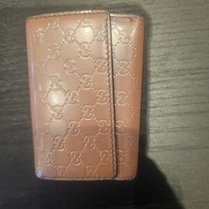 Pre-loved used condition Gucci key ring, some fading/marks pink/peach
